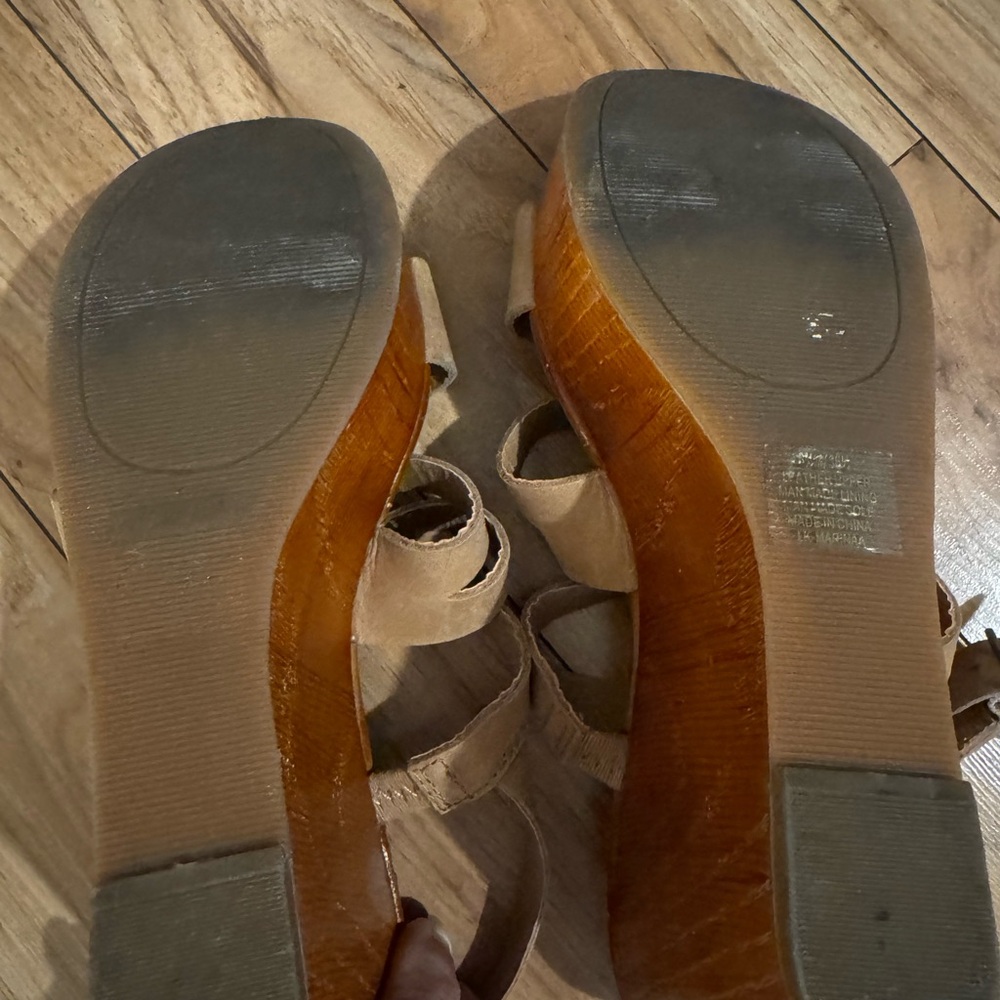 Lucky Brand Tan Suede Strappy Wedge Sandals - Picture 3 of 5
